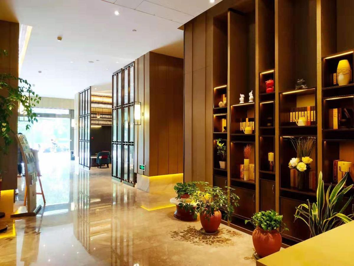 Metropolo, Wuhan, Wuchang Jiangtan Jiyuqiao Subway Station ภายนอก รูปภาพ